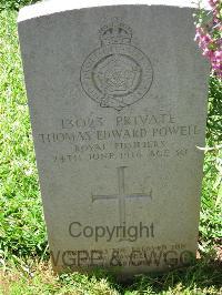 Dar Es Salaam War Cemetery - Powell, Thomas Edward